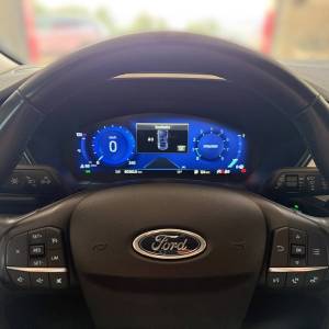 Ford Kuga TITANIUM 1.5 Ecoboost 5V - 3 godine jamstva