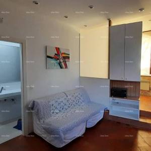 Funtana, Prodaje se  kamena kuća s pogledom na more