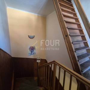 Gorski kotar, Ravna Gora, kuća 150m2 + dvije gospodarske zgrade 