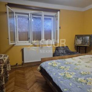 Gorski kotar, Ravna Gora, kuća 150m2 + dvije gospodarske zgrade 