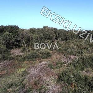 Građevinsko zemljište 1100 m2 – Petrčane *Mirno okruženje* (ID-2587/A)