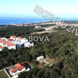 Građevinsko zemljište 1100 m2 – Petrčane *Mirno okruženje* (ID-2587/A)