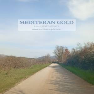 Građevinsko zemljište, Radošić, uz cestu