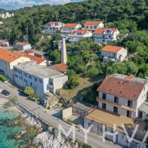 Građevinsko zemljište s projektom u gradu Hvaru