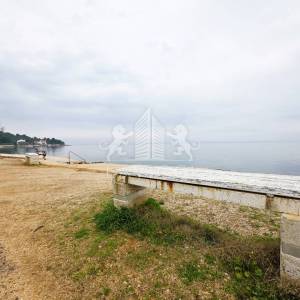 Građevinsko zemljište Ždrelac – 160 m od mora, 1085 m²