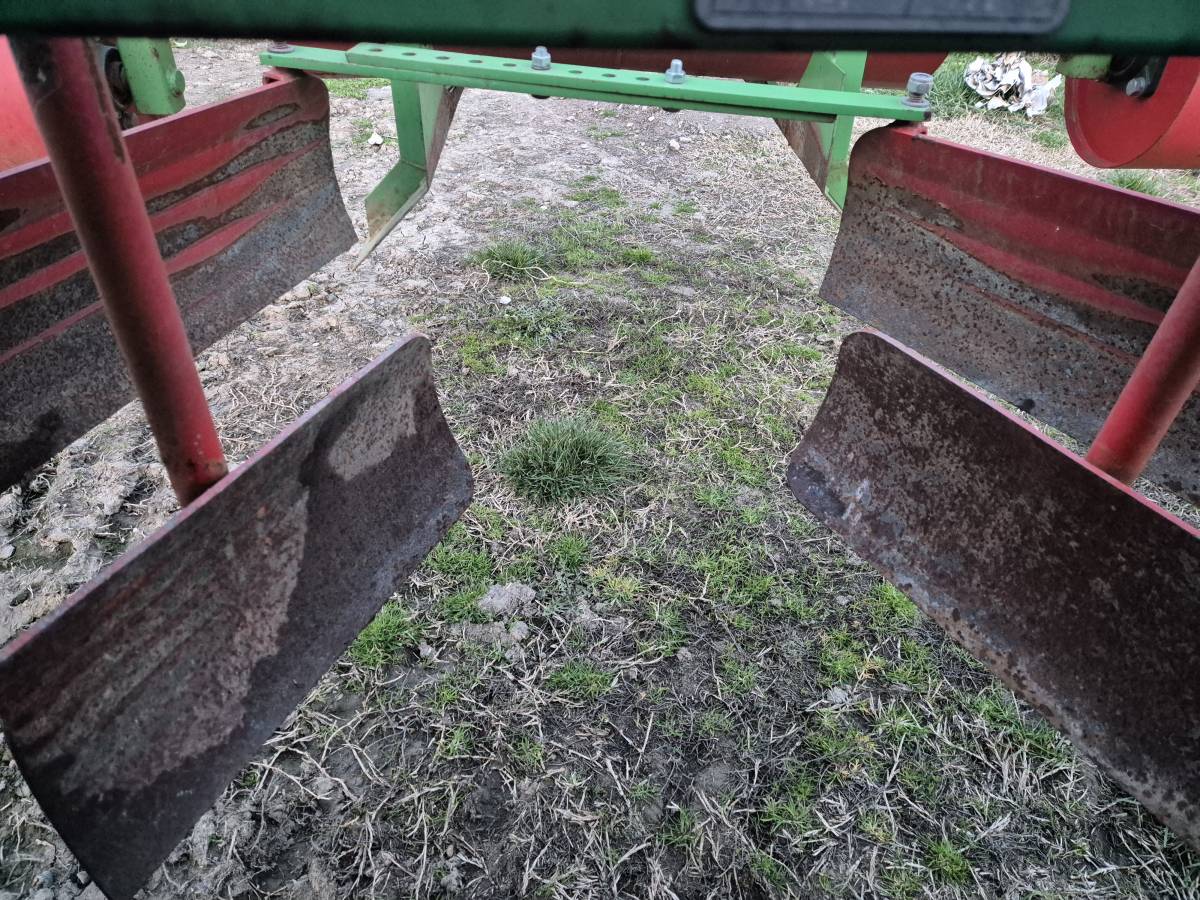 Gredičar - polagač folije