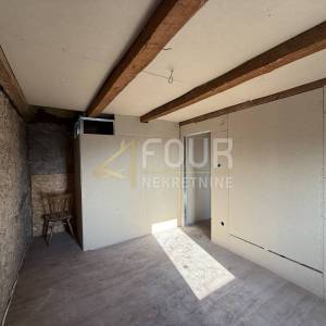 Hreljin, samostojeća kuća, P+1, 266m2