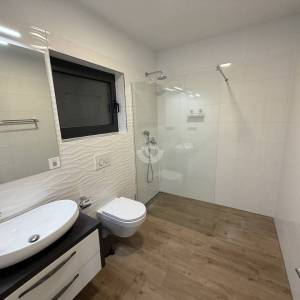 Hrvatska, Poreč, Varvari – potpuno namještena luksuzna vila s bazenom, 280 m²