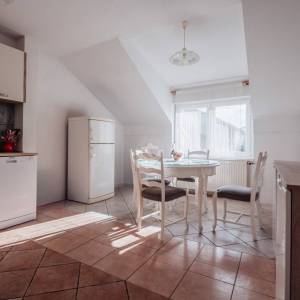 Hrvatska, Zadar, Vidikovac – 98 m² s balkonom, parkirnim mjestom i pogledom na more u Vidikovcu