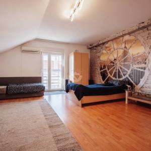 Hrvatska, Zadar, Vidikovac – 98 m² s balkonom, parkirnim mjestom i pogledom na more u Vidikovcu