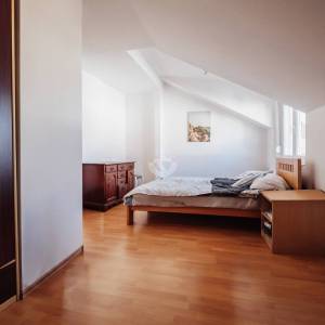 Hrvatska, Zadar, Vidikovac – 98 m² s balkonom, parkirnim mjestom i pogledom na more u Vidikovcu