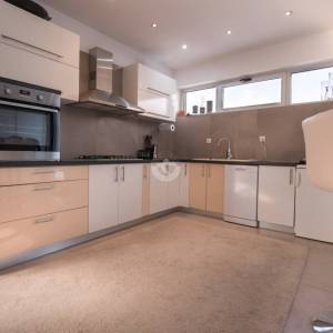 Hrvatska, Zadar, Novi Bokanjac – Moderna obiteljska kuća, 175 m² stambene površine na zemljištu od 450 m²