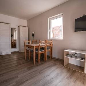 Hrvatska, Zadar, Vinjerac – stan s pogledom na more u Vinjercu na prodaju, 1 spavaća soba, balkon, parkirno mjesto