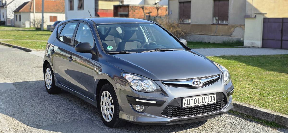 HYUNDAI I30 1,6 CRDI