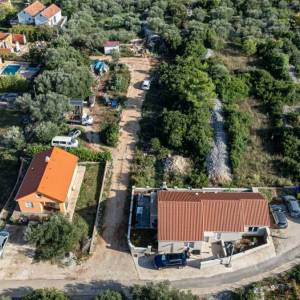 Idealno zemljište, 501m2, u mirnom djelu Korčule