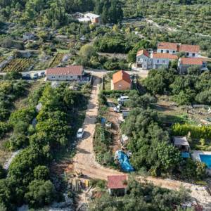 Idealno zemljište, 501m2, u mirnom djelu Korčule