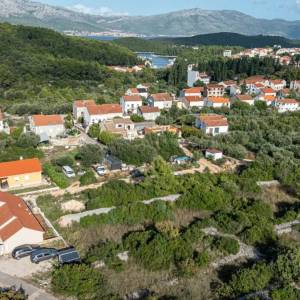 Idealno zemljište, 501m2, u mirnom djelu Korčule