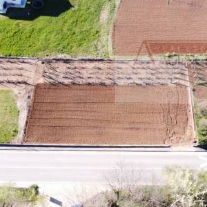 Imotski Kamenmost 880 m2 građevinsko zemljište