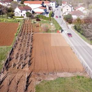 Imotski Kamenmost 880 m2 građevinsko zemljište