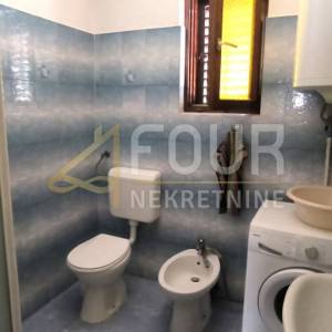 Istra, Buzet - okolica, samostojeća kuća, 176m2