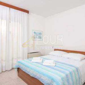 Istra, hotel 50m od mora, izvrsna investicija!