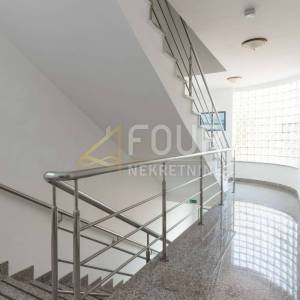 Istra, hotel 50m od mora, izvrsna investicija!