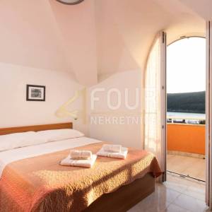 Istra, hotel 50m od mora, izvrsna investicija!