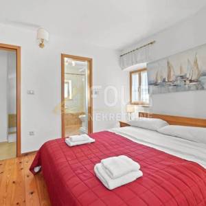 Istra, Kanfanar, samostojeća kuća s bazenom