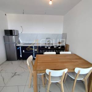 Istra, Ližnjan, 2s+db, lođa i terasa, novogradnja