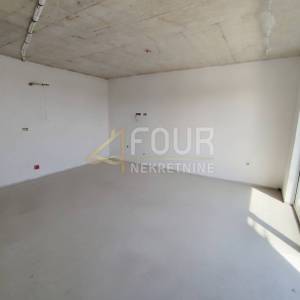 Istra, Ližnjan, novogradnja, 2s+db, lođa i terasa