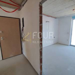 Istra, Ližnjan, novogradnja, 2s+db, lođa i terasa