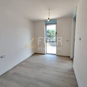 Istra, Ližnjan, novogradnja, 2s+db, lođa