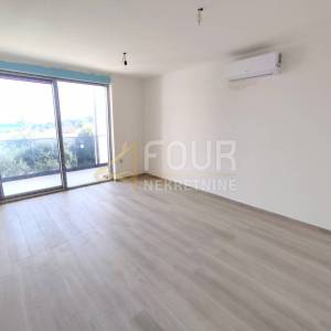 Istra, Ližnjan, novogradnja, 2s+db, lođa