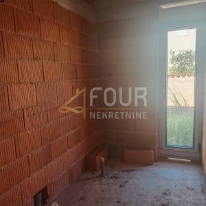 Istra, Ližnjan, novogradnja, prizemnica s bazenom