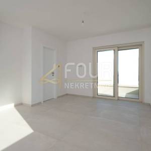 Istra, Ližnjan, samostojeća kuća s bazenom