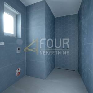 Istra, Ližnjan, samostojeća kuća s bazenom