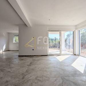 Istra, Loborika, novogradnja, kuća s bazenom