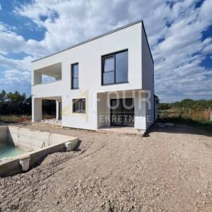 Istra, Loborika, novogradnja, kuća s bazenom