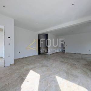 Istra, Loborika, novogradnja, kuća s bazenom