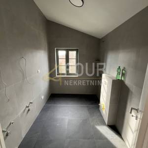 Istra, Pazin - okolica, samostojeća kuća s bazenom