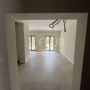 Istra, Pazin - okolica, samostojeća kuća s bazenom