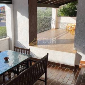 Istra, Poreč, Sveti Lovreč, kuća s bazenom