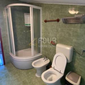 Istra, Poreč, Sveti Lovreč, kuća s bazenom