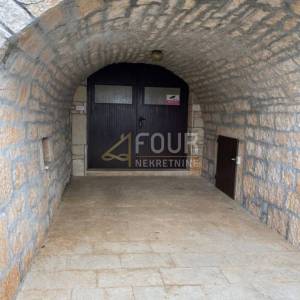 Istra, Poreč, Sveti Lovreč, kuća s bazenom