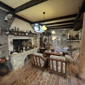 Istra, Rovinj, 1s+db s uređenom konobom i terasom