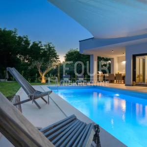 Istra, Rovinjsko Selo, novogradnja, moderna prizemnica s bazenom