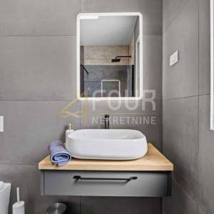 Istra, Svetvinčenat, Štokovci, samostojeća kuća s bazenom