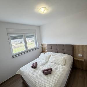 Istra, Tar, Novogradnja, 4 sobe, kompletno opremljen stan sa uporabnom dozvolom