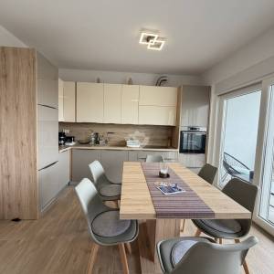 Istra, Tar, Novogradnja, 4 sobe, kompletno opremljen stan sa uporabnom dozvolom