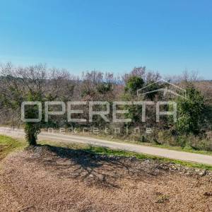 Istra, Tar – zemljište s istarskom stancijom